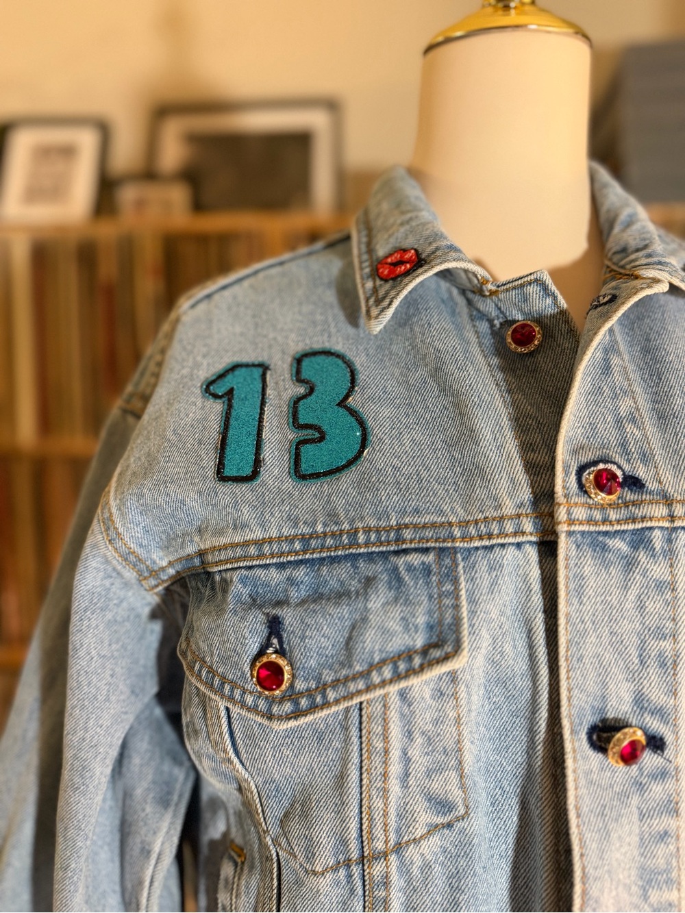 Custom Taylor Swift “Eras” Denim Jacket Oversize Vintage Hard Rock Cafe Swiftie - Picture 4 of 13